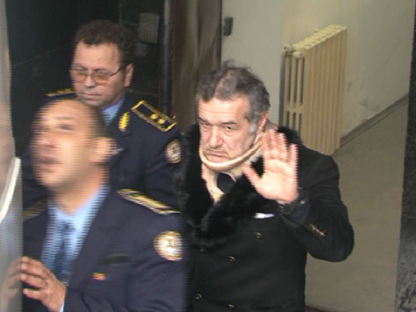 Gigi Becali, din nou la spital! Patronul Stelei a fost transportat in aceasta dimineata la Constanta
