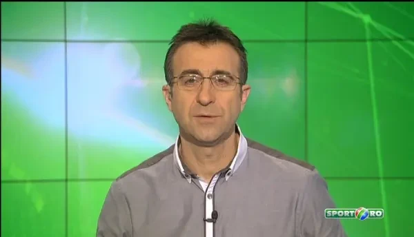 Chuck Norris a luat CLASA la faza asta! :)) Van Damme loveste din nou: spagat nebun in spatiu! Cum arata imaginile VIDEO