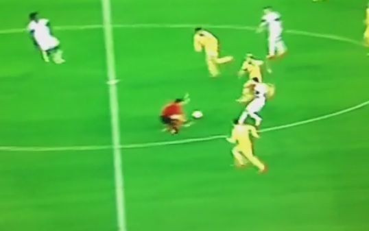 Momentul serii cu un roman in Europa League! Hategan a facut stadionul sa EXPLODEZE de ras la Napoli! Ce faza de BUG la FIFA a facut :))