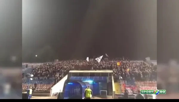 LIVE BLOG Primul D3RBY | 3000 de ultrasi stelisti in Ghencea, la antrenament! Show total: torte si petarde la intalnirea jucatorilor cu fanii! VIDEO