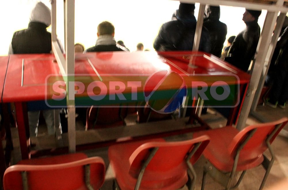 FOTO: Gafa uriasa la Steaua - Dinamo! Imaginile de pe Ghencea pe care nimeni nu le-a vazut la TV! Ce se afla in fata acestor scaune_2