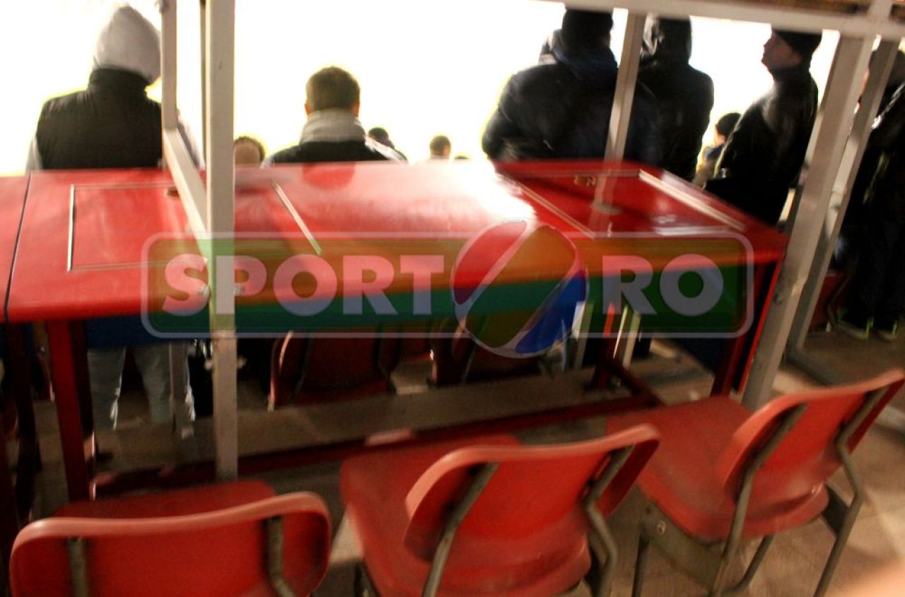 FOTO: Gafa uriasa la Steaua - Dinamo! Imaginile de pe Ghencea pe care nimeni nu le-a vazut la TV! Ce se afla in fata acestor scaune_2