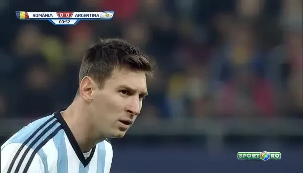 Lovitura libera Messi - Romania - Argentina
