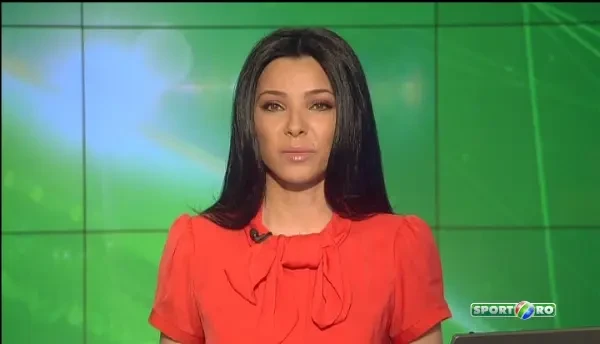 La cativa centimetri de moarte! Gestul inconstient al unei femei! A copiat 2 vedete mondiale si era sa fie spulberata VIDEO