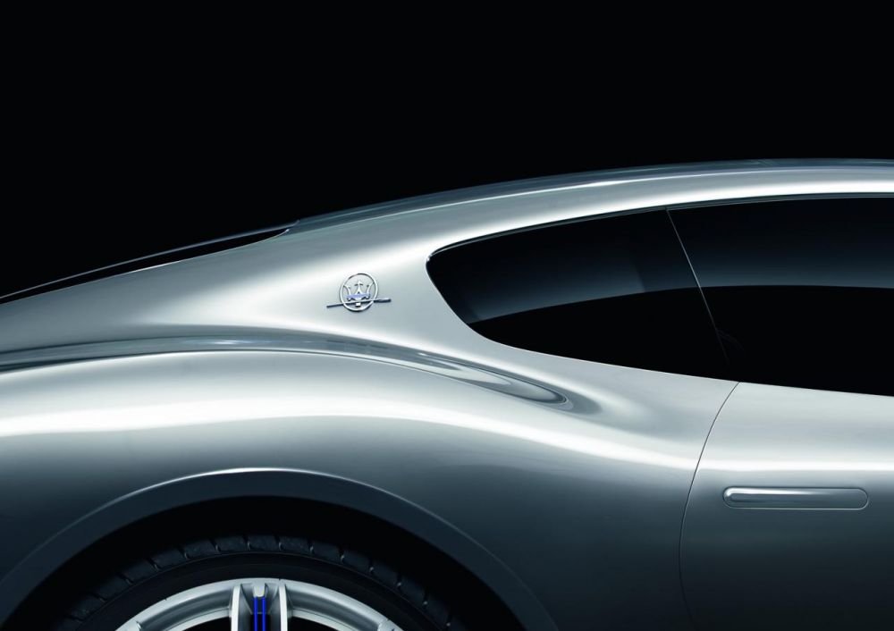 O noua BIJUTERIE de la Maserati! Messi si Ibrahimovic au banii pregatiti! Ce vor conduce peste doi ani:_8