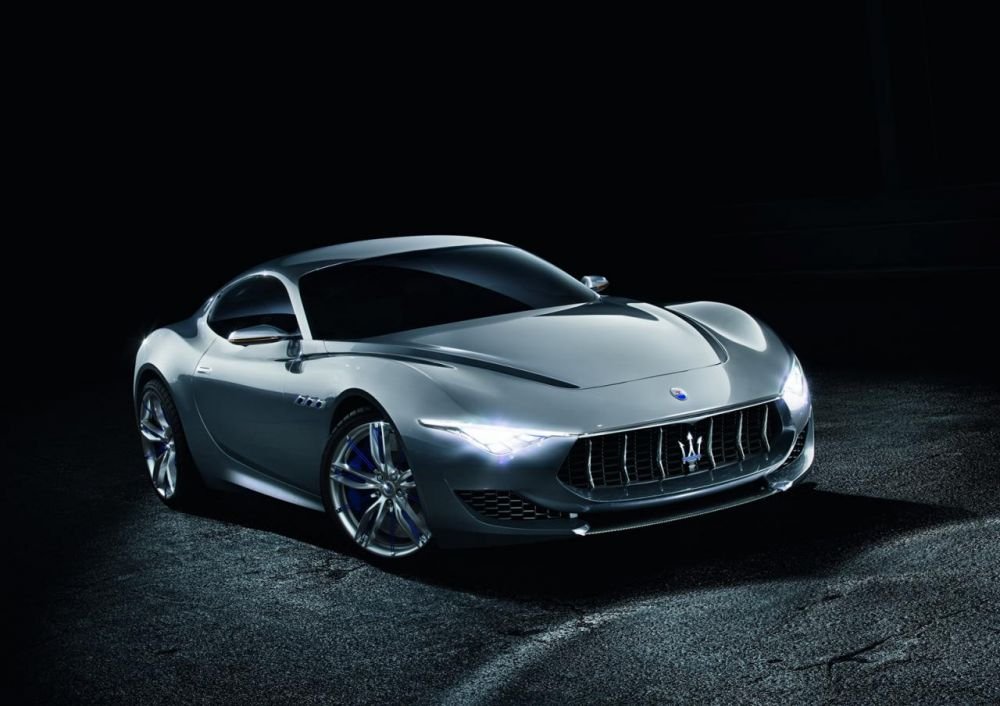 O noua BIJUTERIE de la Maserati! Messi si Ibrahimovic au banii pregatiti! Ce vor conduce peste doi ani:_13