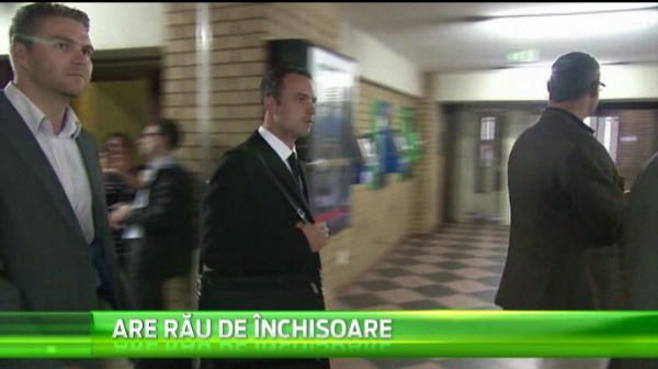 Pistorius a cedat nervos in timpul procesului. A vomitat in sala de judecata in clipa in care ii se povestea in detaliu cum si-a ucis iubita