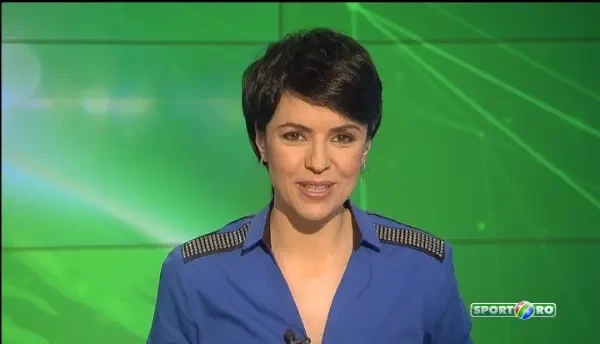 Traversand Pamantul pe bicicleta! O romanca pleaca in aventura vietii: prima femeie din Romania care strabate 13 tari si 15 mii de kilometri pentru a...studia!