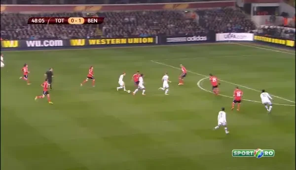 Ratarea incredibila a lui Adebayor