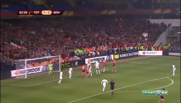 GOOOL Benfica! Luisao reuseste dubla!