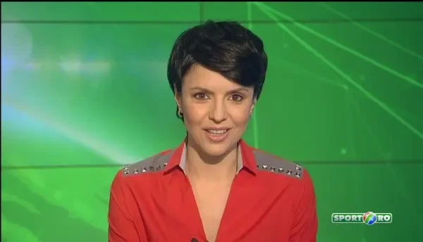 Hagi si-a vazut fiica sarutandu-se intr-un film :) Kira debuteaza la festivalul Dakino in scurtmetrajul "Bucuresti, te iubesc!"