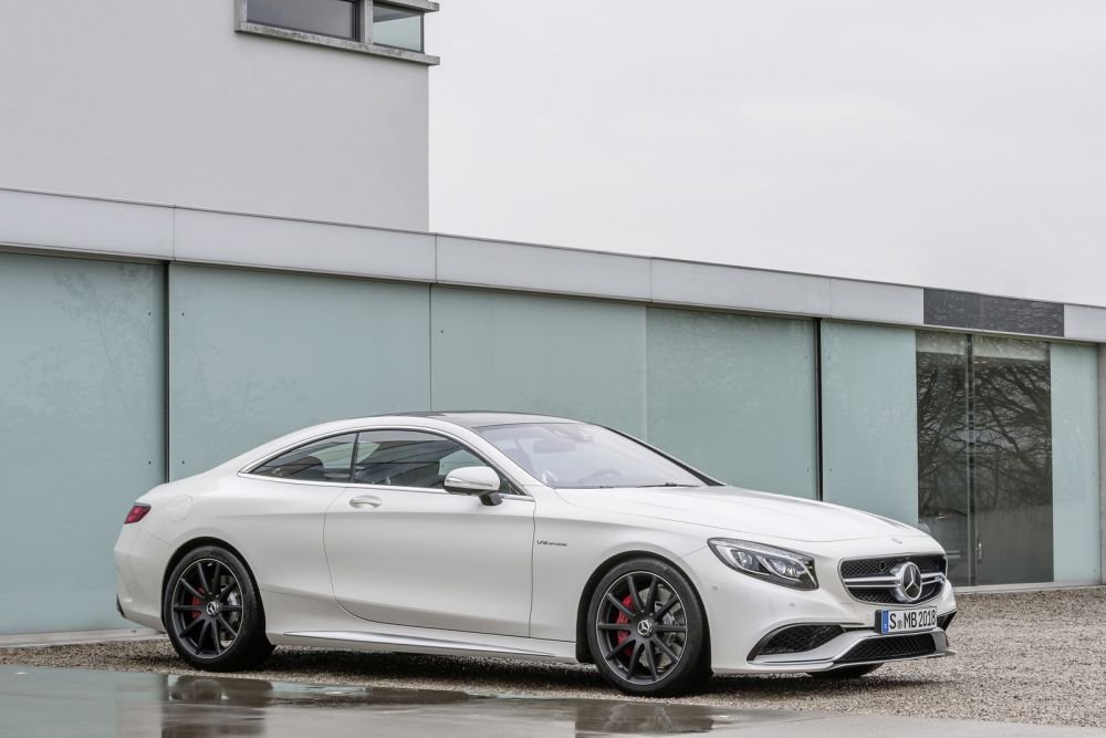 O noua bijuterie de la Mercedes. Cea mai RAPIDA limuzina din lume a fost lansata azi. FOTO_2