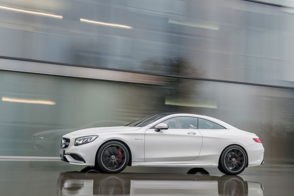 O noua bijuterie de la Mercedes. Cea mai RAPIDA limuzina din lume a fost lansata azi. FOTO_10