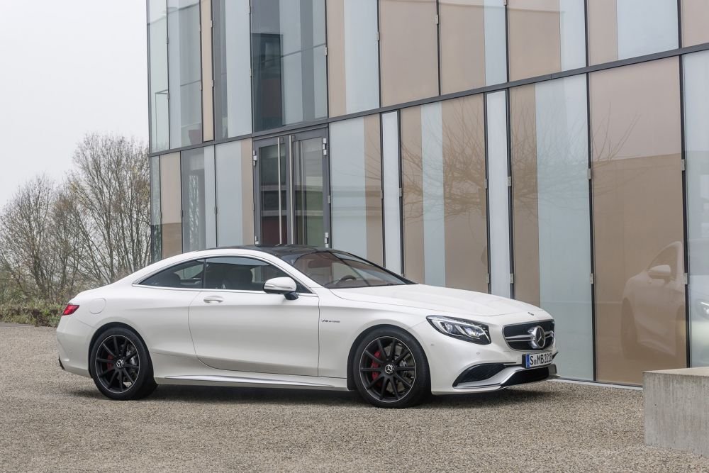 O noua bijuterie de la Mercedes. Cea mai RAPIDA limuzina din lume a fost lansata azi. FOTO_14