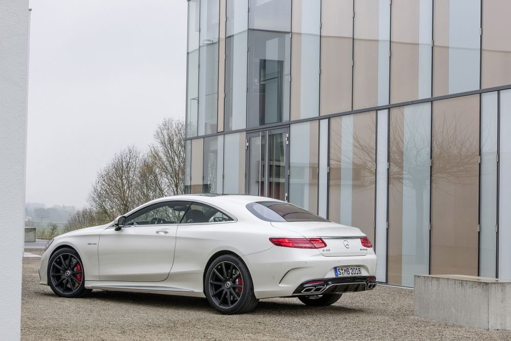 O noua bijuterie de la Mercedes. Cea mai RAPIDA limuzina din lume a fost lansata azi. FOTO_15