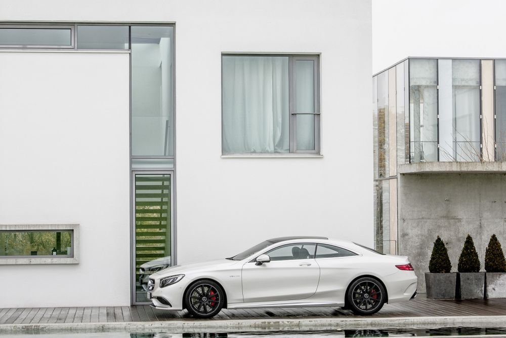 O noua bijuterie de la Mercedes. Cea mai RAPIDA limuzina din lume a fost lansata azi. FOTO_18