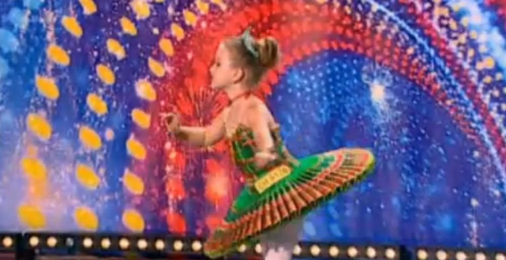 Viitoarea Nadia a Romaniei a cucerit milioane de oameni la Romanii au Talent! Ce a reusit sa faca. VIDEO