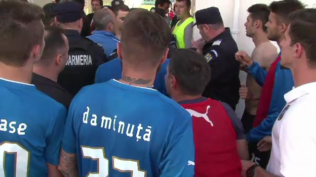Jucatorii lui Hagi au cedat nervos! Bataie intre fotbalisti dupa meciul Viitorului! Jandarmii au intervenit de urgenta! VEZI IMAGINI_4