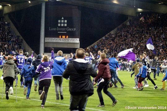 Atmosfera INCENDIARA! 12.000 de fani au venit sa sarbatoreasca promovarea in LIGA A PATRA! Imagini emotionante VIDEO_3