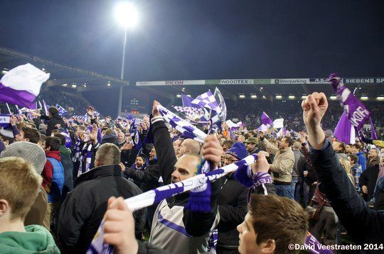 Atmosfera INCENDIARA! 12.000 de fani au venit sa sarbatoreasca promovarea in LIGA A PATRA! Imagini emotionante VIDEO_4
