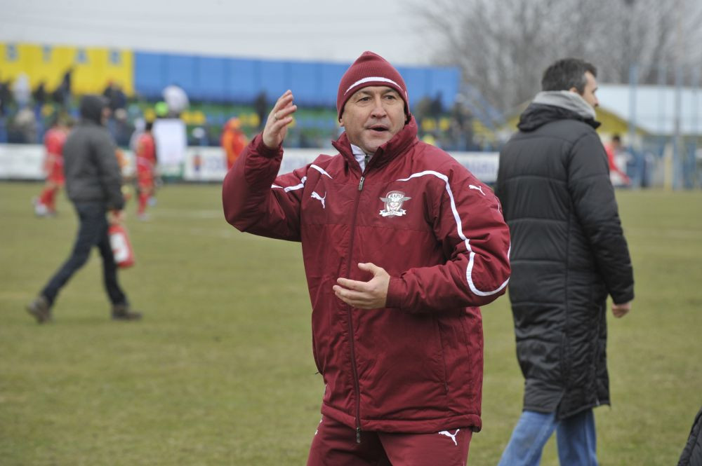 Moldovan negociaza cu Zamfir si Cristescu, Rapid ar putea avea curand un nou patron: Pana vineri nu poate cumpara clubul! &nbsp;