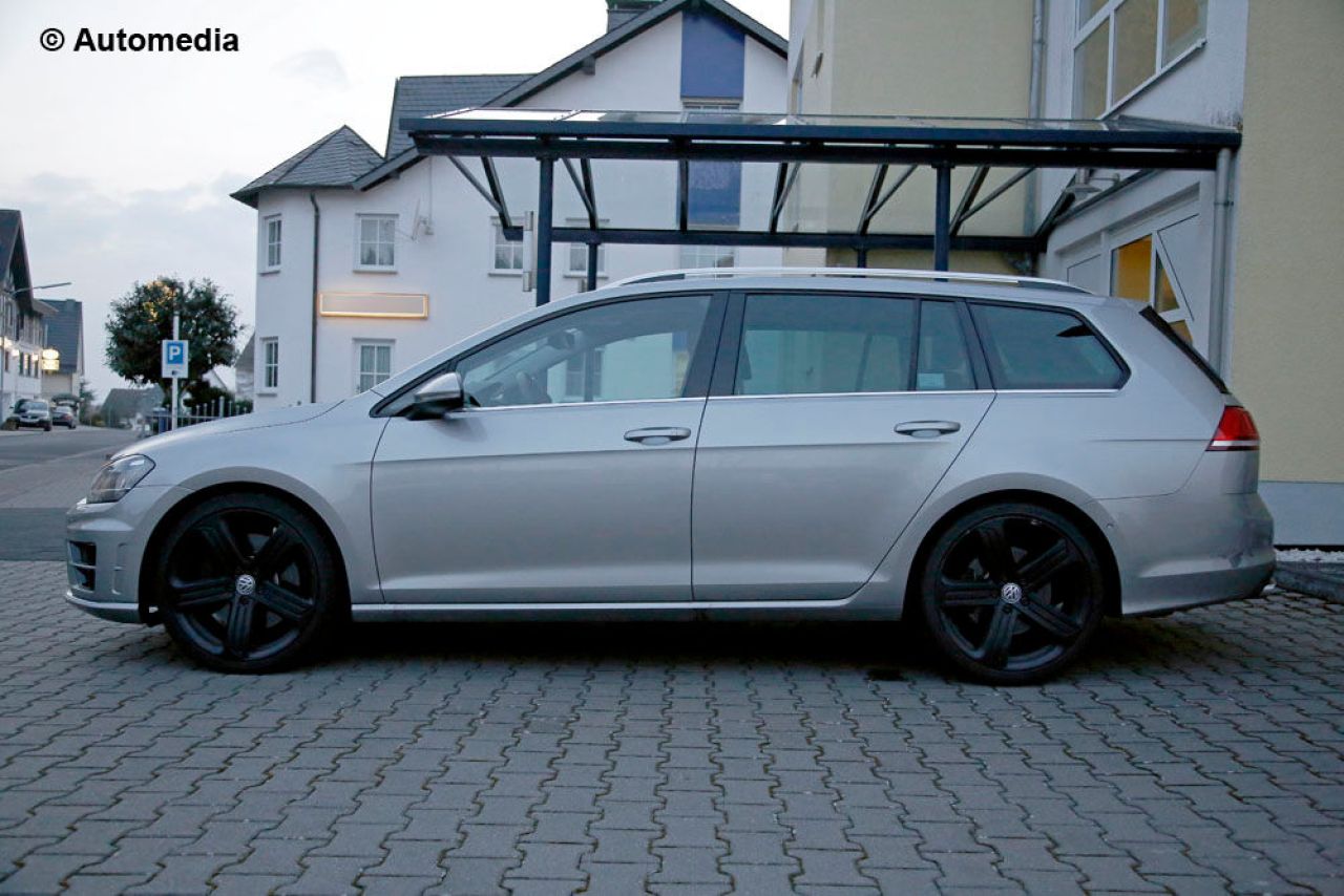 FOTO Un nou Golf, gata de lansare! A fost surprins la testele Volkswagen! Primele imagini:_2