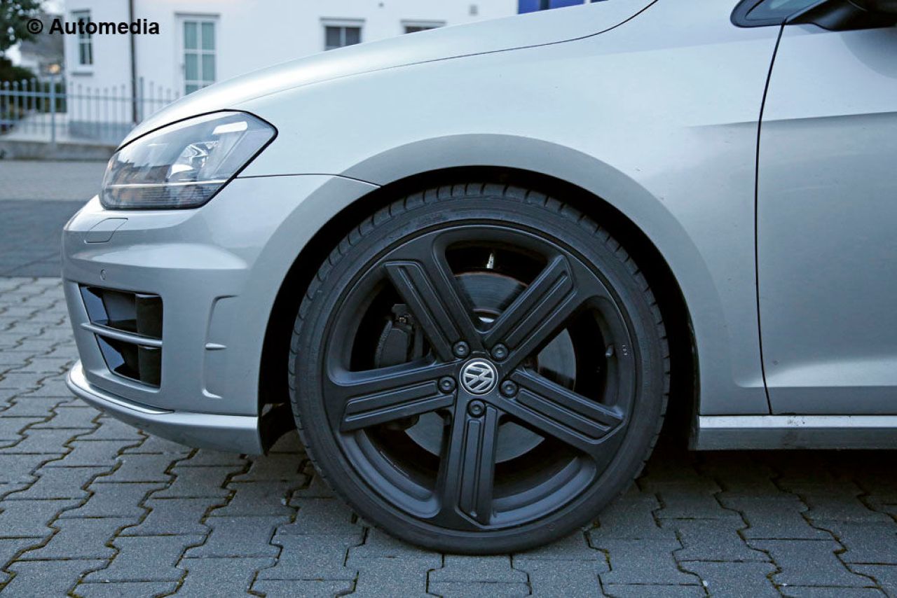FOTO Un nou Golf, gata de lansare! A fost surprins la testele Volkswagen! Primele imagini:_6