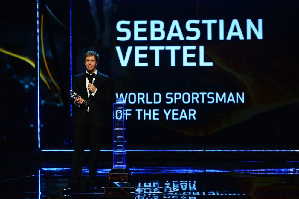 Recital de GALA in Malaysia! Ilie Nastase si Nadia Comaneci au fost prezenti la Premiile Laureus! Bayern a iesit prima si aici!_5