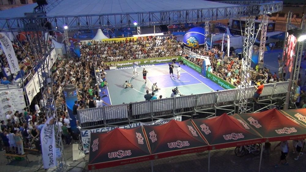 Te muti de pe terenul din parc in cea mai tare competitie POSIBILA! Vezi cum te poti inscrie la Sport Arena Streetball