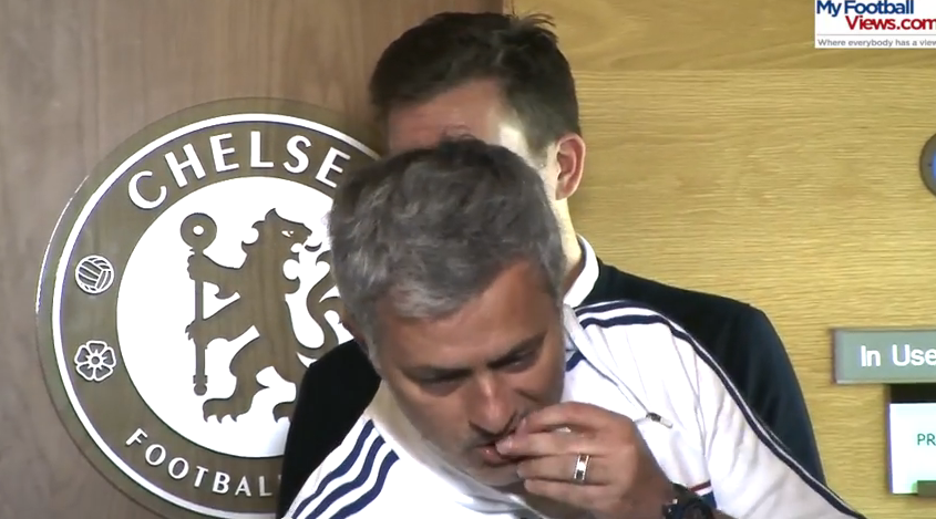 Ia, tata, vrei alune? Mourinho, faza haioasa la conferinta de presa dinaintea meciului impotriva lui Crystal Palace! VIDEO: