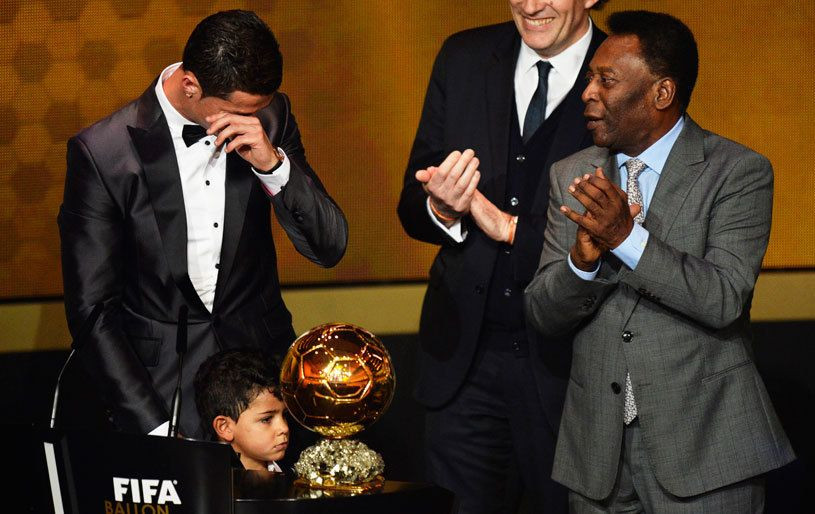 Super reclama cu Ronaldo si Pele! Ronaldo si Pele s-au intalnit la inaltime, intr-un avion de lux