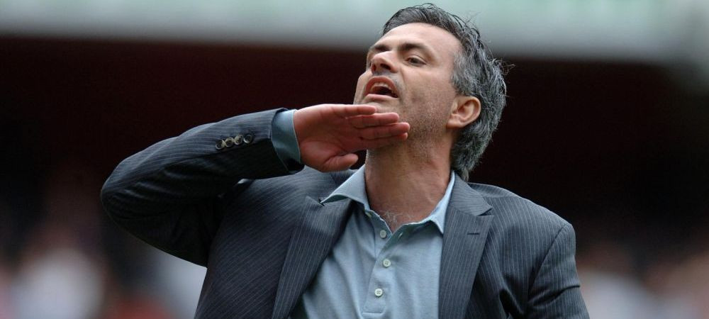 Mourinho a mai facut una! A scris pe hartie ce vrea sa TRANSFERE din vara! Ziaristii au ramas interzisi! FOTO