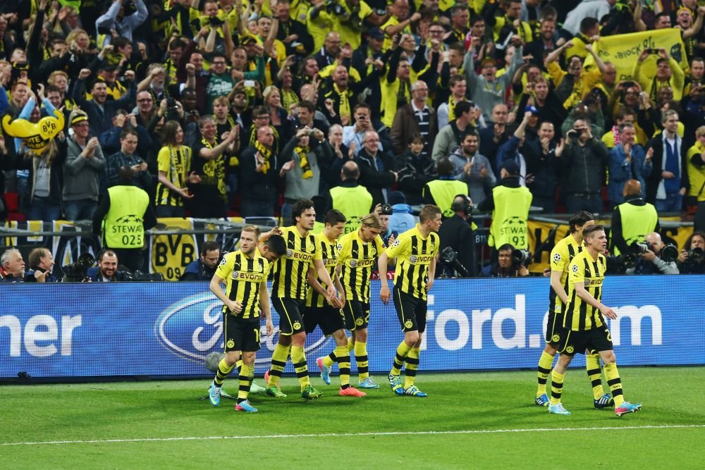 Dortmund da lovitura! Jucatorul dorit de Barca si United a primit o oferta importanta: "Asteptam raspunsul" Anuntul facut de Bild