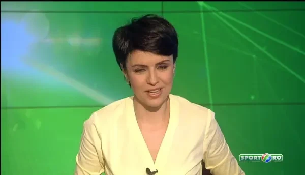 E campioana mondiala dar viseaza sa picteze o biserica! Cristiana Stancu vrea sa fie cea mai buna in cusca! VIDEO