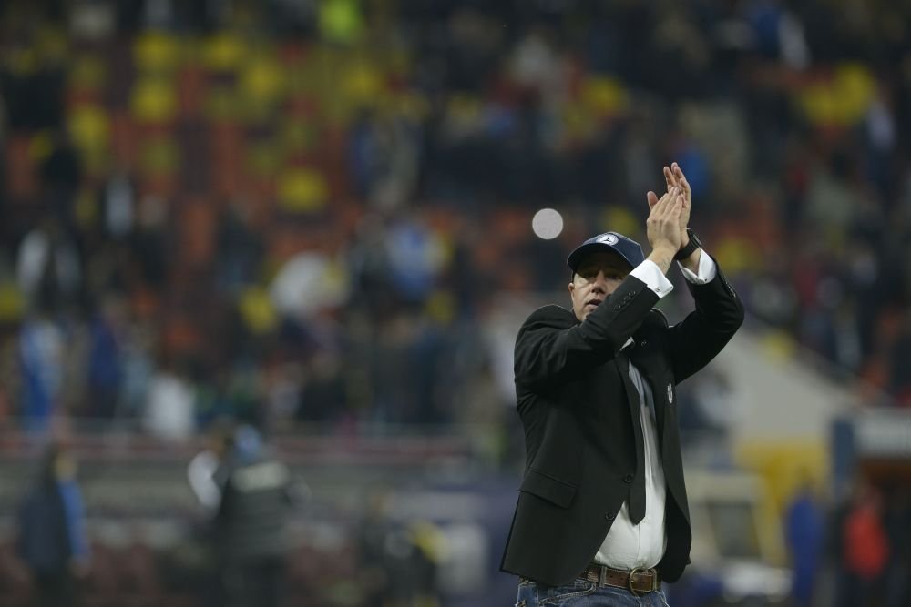 Trei victorii si suntem campioni! Dezvaluiri din mijlocul Stelei. Reghe nu pleaca la vara: Aici se bate la titlu si Liga