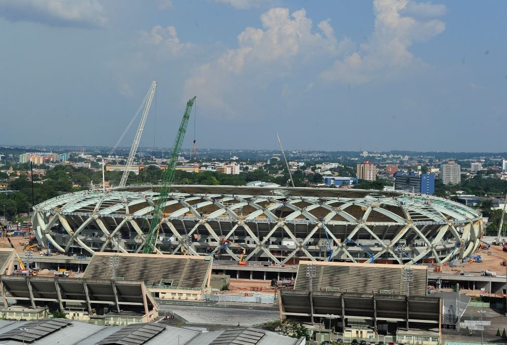 Cel mai CONTROVERSAT loc unde se va juca la CM! Stadionul din jungla seamana enorm cu National Arena. GALERIE FOTO_5
