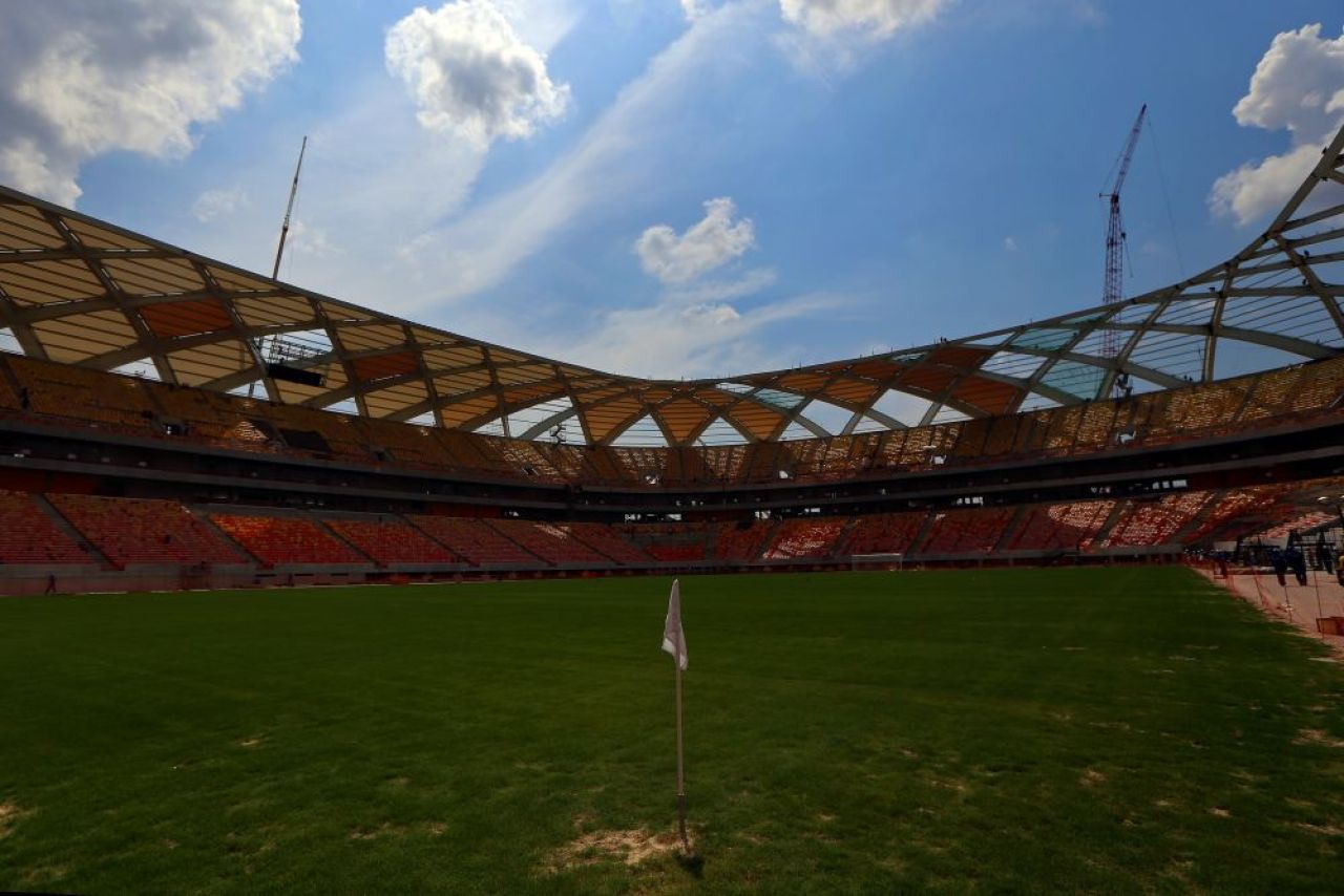 Cel mai CONTROVERSAT loc unde se va juca la CM! Stadionul din jungla seamana enorm cu National Arena. GALERIE FOTO_11