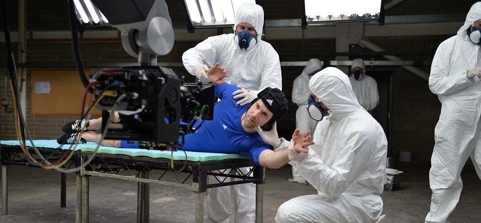 Cercetatorii englezi au descoperit noul echipament al lui Chelsea :) Ce tricouri vor purta jucatorii lui Mourinho sezonul viitor:_3