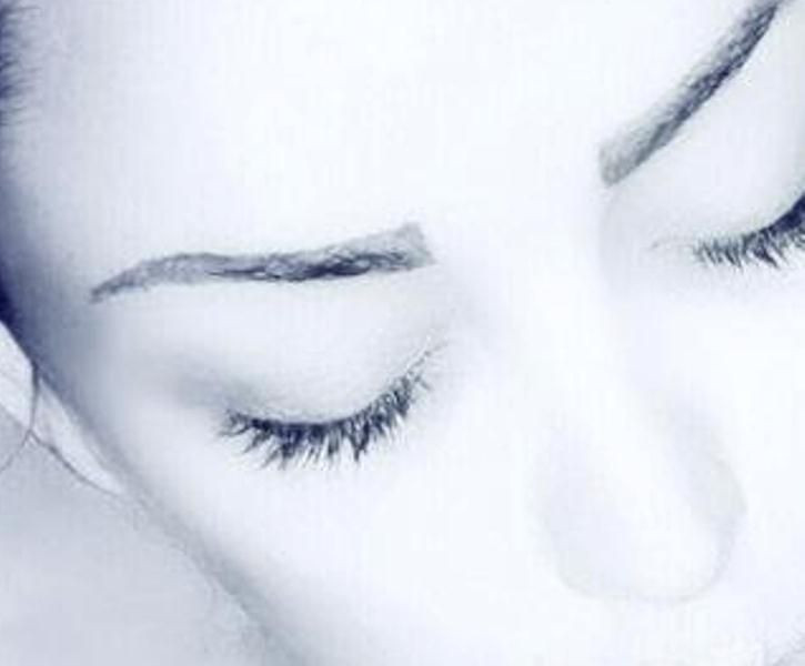 Cu cine s-a fotografiat fosta iubita a stelistului Cristea: Noapte buna! Va iubim!