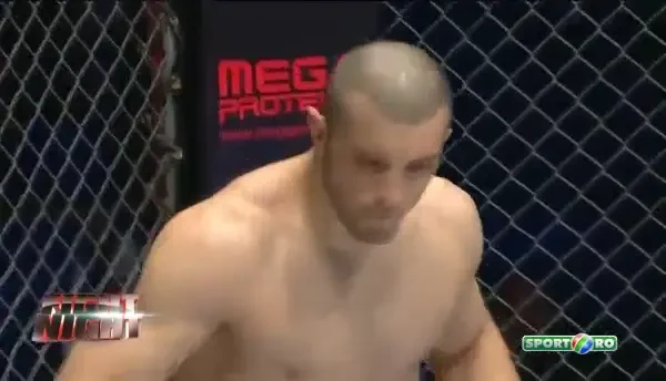 Procedeu SPECTACULOS al lui Pascu! Armbar dupa doua minute! "Bombardierul" s-a dezlantuit dupa meci VIDEO