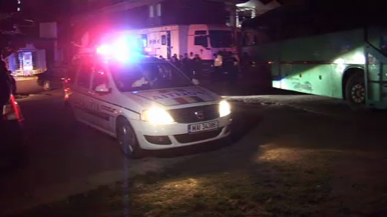 FOTO: Politia a venit imediat. Ce s-a intamplat cu fanii Stelei la finalul meciului cu Timisoara!_2