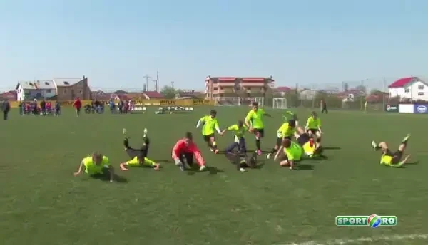 VIDEO Fotbalul TRAIESTE prin Hagi la Craiova! Pustii Olteniei viseaza sa ii calce pe urme Regelui: