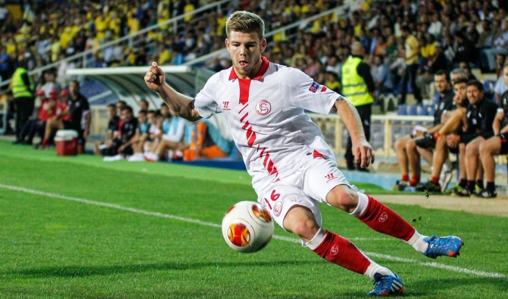 Cinci FORTE din Premier League se bat pentru el! Jucatorul pe care il urmareste toata EUROPA!&nbsp;