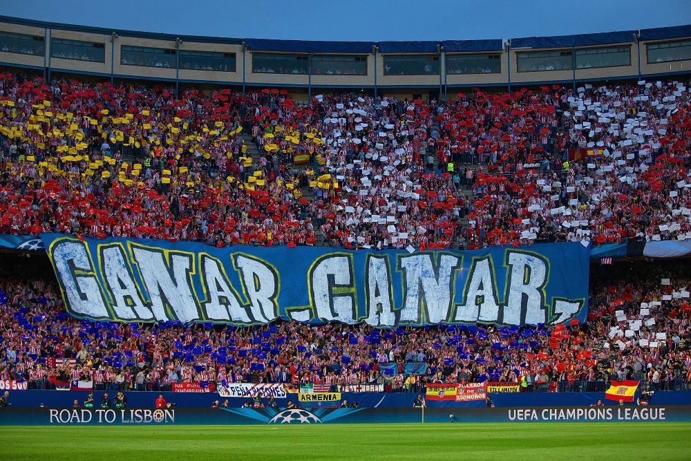 Au castigat si duelul suporterilor! Coregrafii MAGICE facute de fanii lui Atletico si de cei ai lui Bayern! FOTO_1