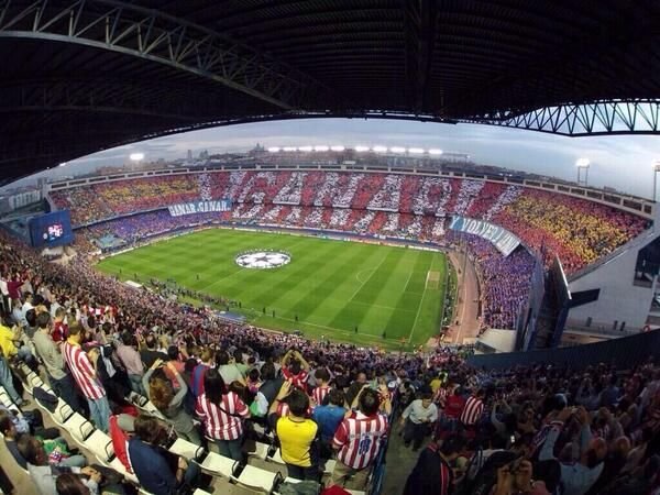 Au castigat si duelul suporterilor! Coregrafii MAGICE facute de fanii lui Atletico si de cei ai lui Bayern! FOTO_2
