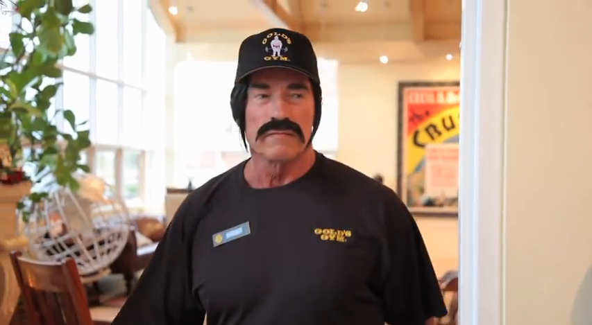 Tu l-ai fi recunoscut? Arnold Schwarzenegger, CATERINCA maxima in sala de forta! Cum s-a distrat pe seama clientilor: VIDEO