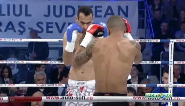 Errol Konning (Surinam) a castigat prin KO meciul cu Nour-Edinne Echiguer (Maroc), in gala LK Uzina de Bataie