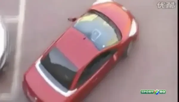 Cel mai urat gest vazut intr-o parcare! In Romania sigur se lasa cu scandal! VIDEO