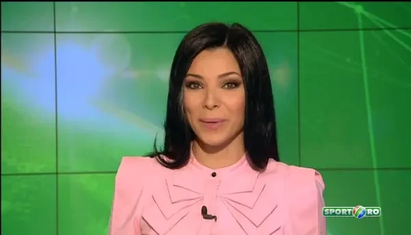 Cel mai microbist Papa are de acum si o echipa care-i poarta numele! :) Deportivo Papa Francisc joaca in liga a 6-a argentiniana