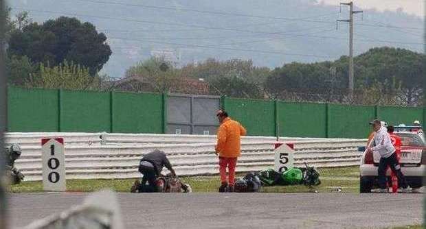 O noua TRAGEDIE loveste lumea motociclismului! La 3 ani de la moartea lui Simoncelli, un alt pilot a murit pe circuit